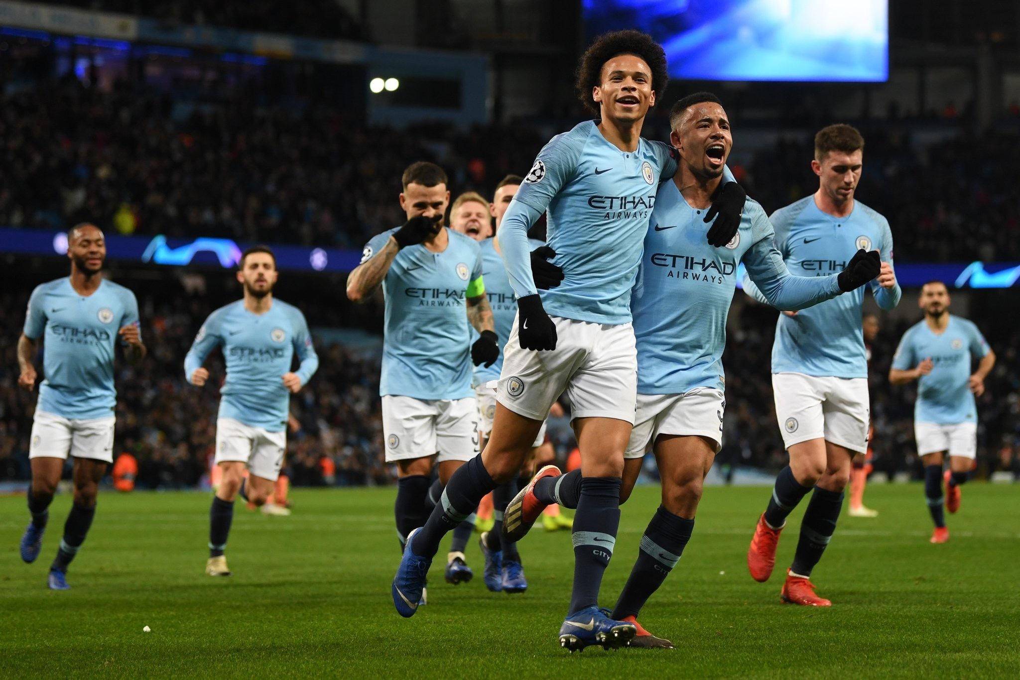 两队在比赛 两队在比赛